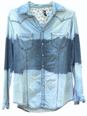 Millau Chambray Button-Up Shirt